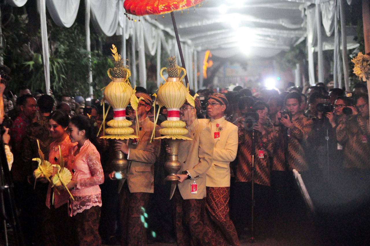 Prosesi Malam Midodareni...