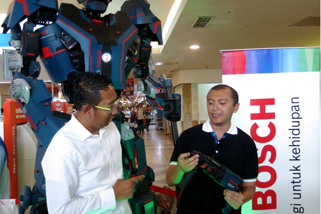 Robot Bosch Dipamerkan...