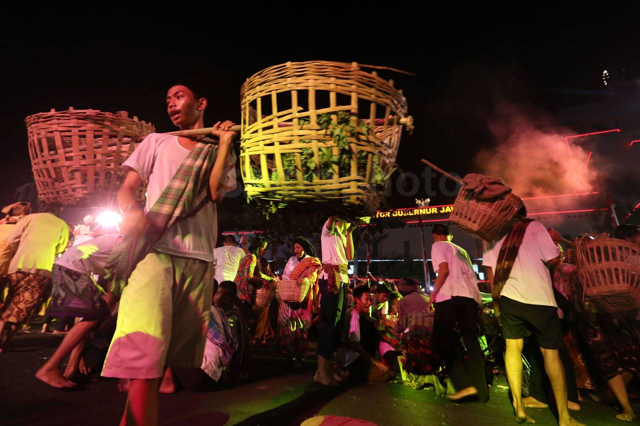 Pertunjukan Teater Kolosal...