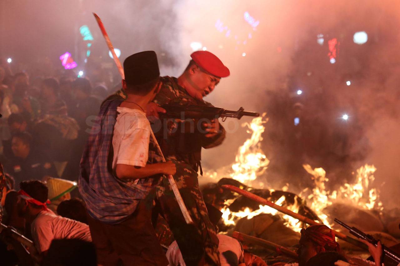 Pertunjukan Teater Kolosal...