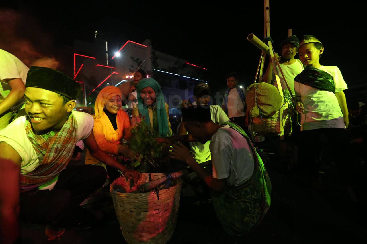 Pertunjukan Teater Kolosal...
