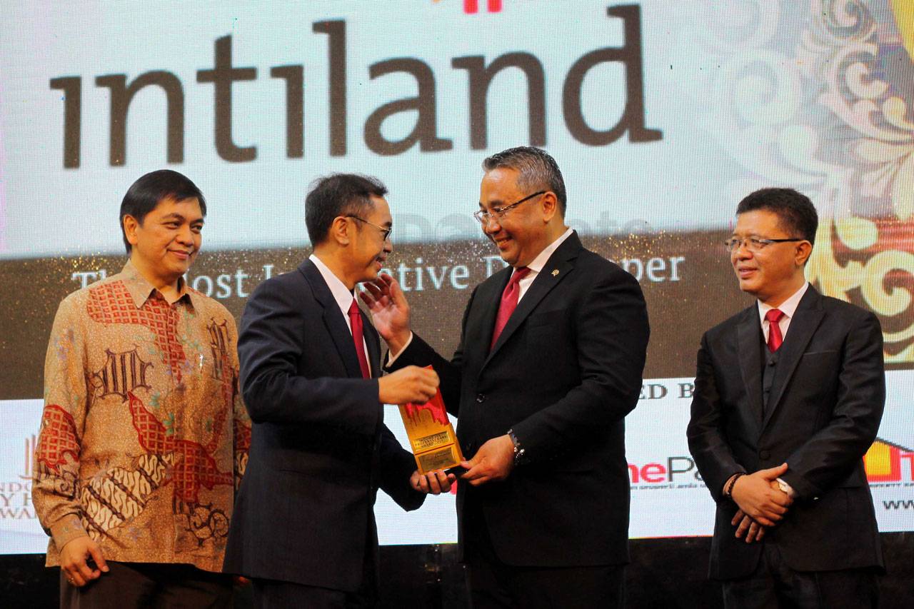 Intiland Raih Penghargaan...