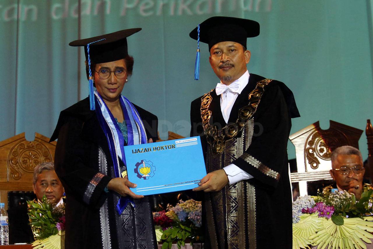 Menteri Susi Pudjiastuti...