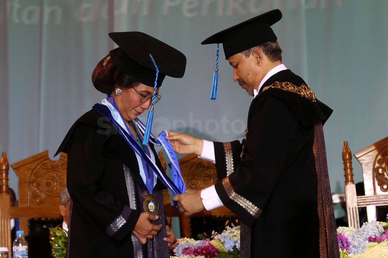 Menteri Susi Pudjiastuti...