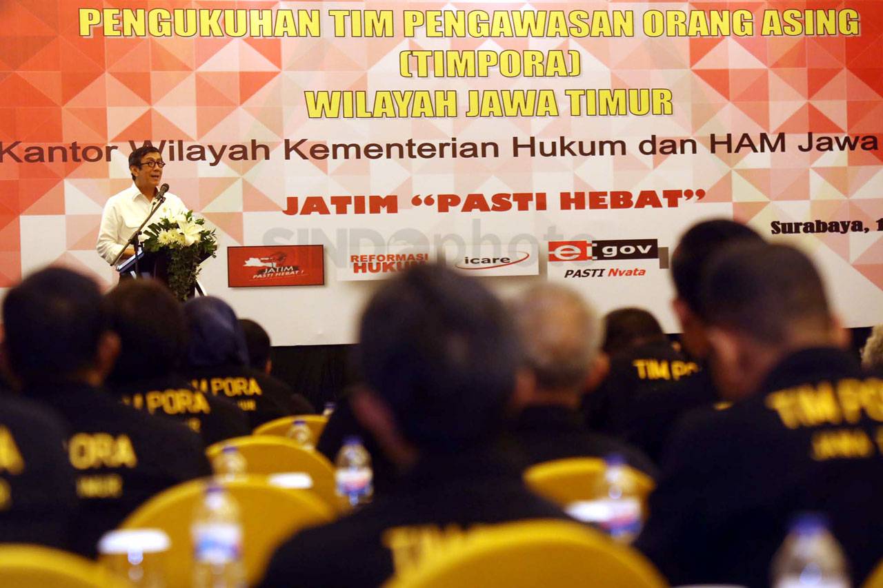 Menkumham Lantik 300...