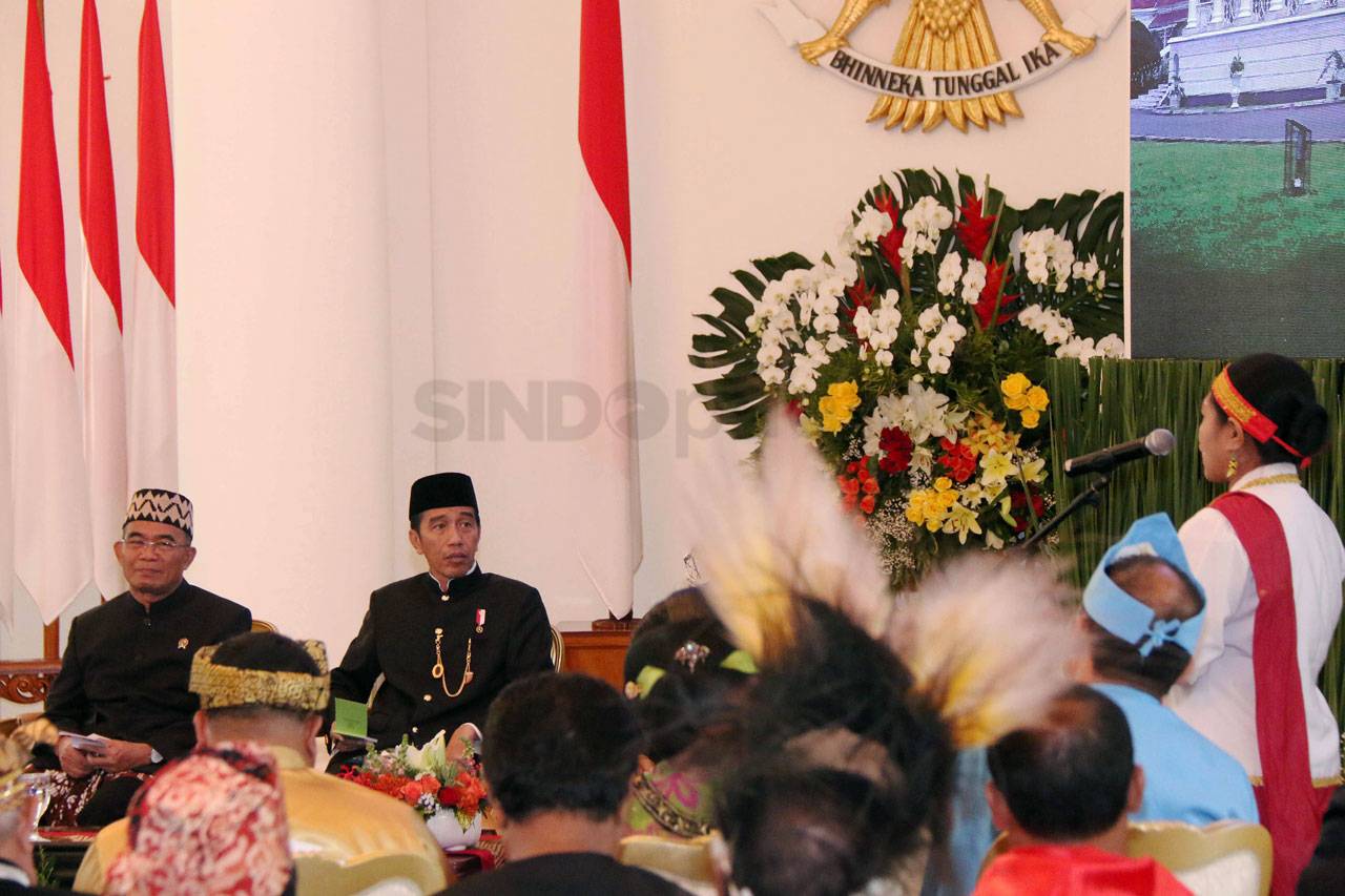 Presiden Jokowi Terima...