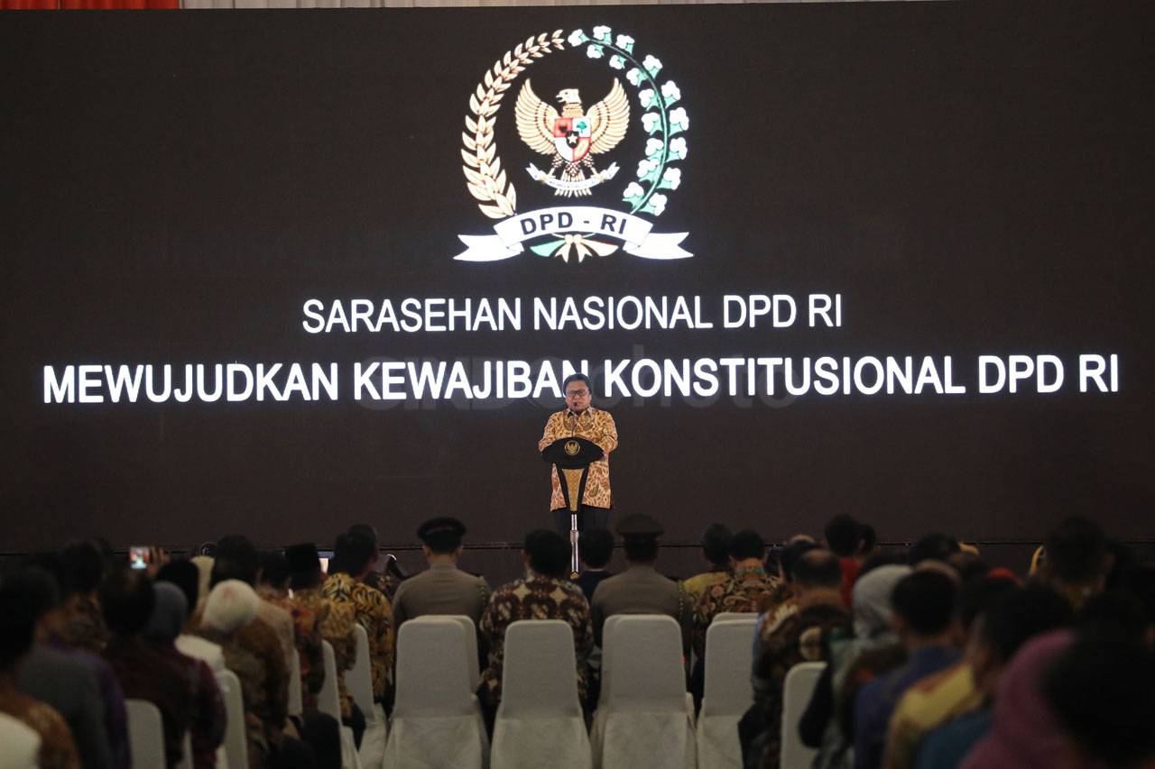 Presiden Jokowi Hadiri...