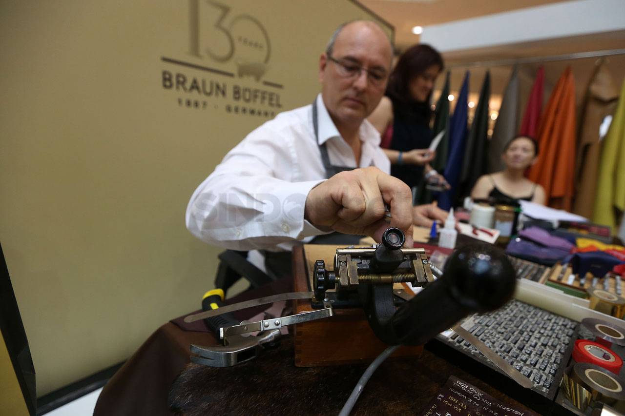 Braun Buffel Luncurkan...