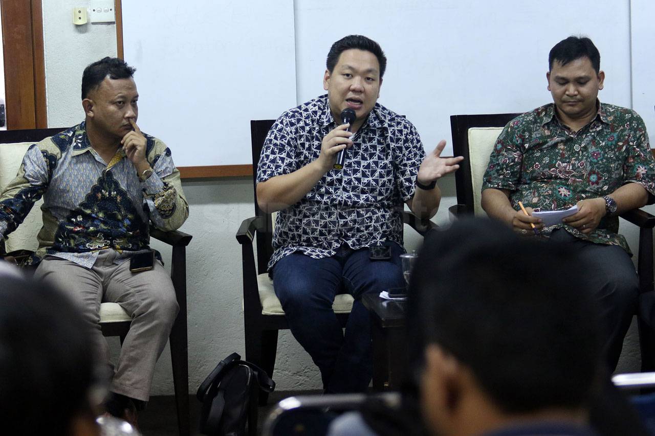 Diskusi Publik Membangun...