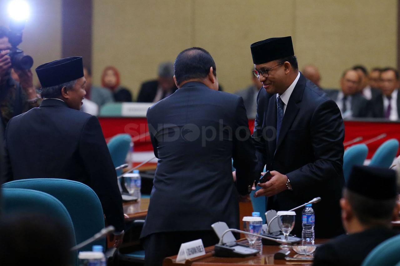Gubernur Anies Hadiri...