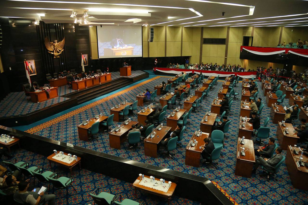 Gubernur Anies Hadiri...