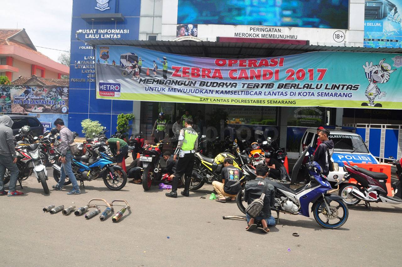 Polrestabes Semarang...