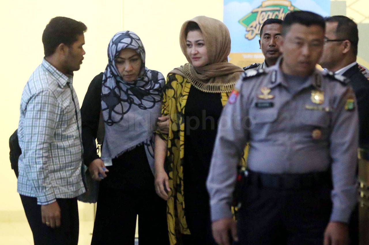 KPK Periksa Istri Setya...