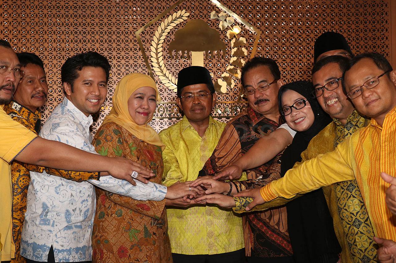 Golkar Resmi Usung Khofifah-Emil...