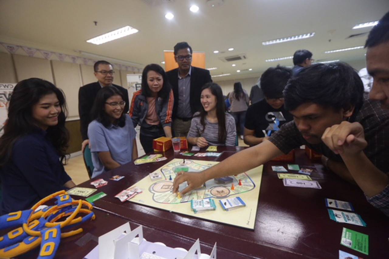 FWD Life Melakukan Edukasi...