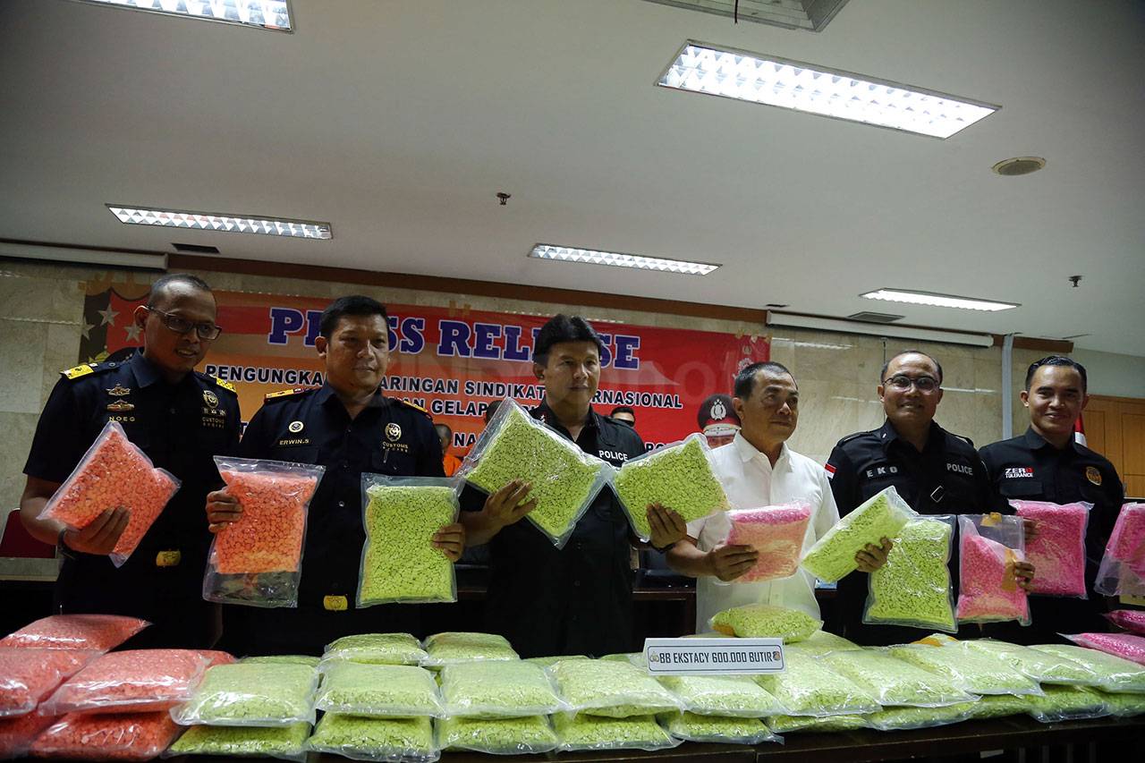 600 Ribu Ekstasi Diamankan...