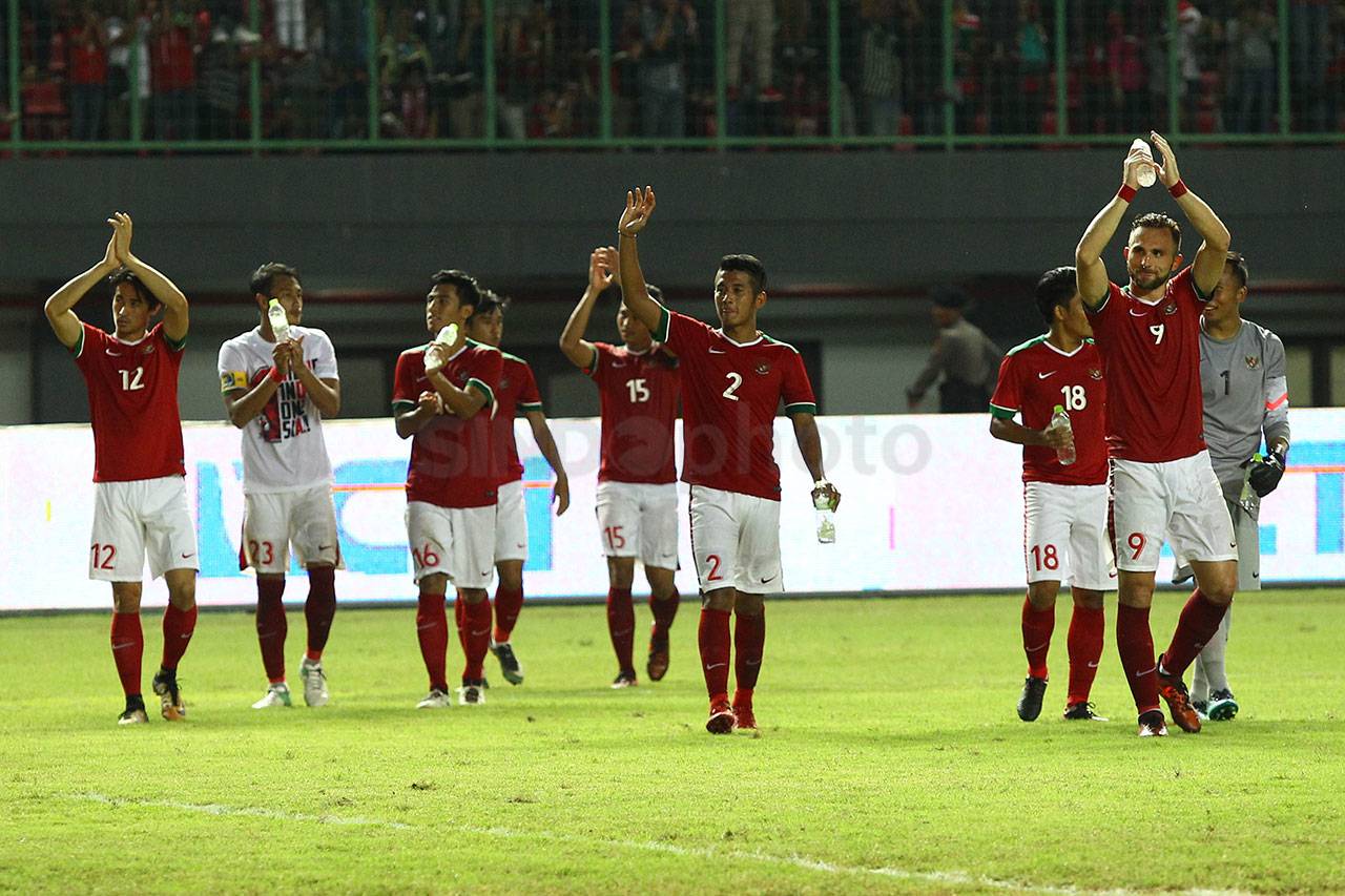 Dua Gol Ilija Bawa Indonesia...