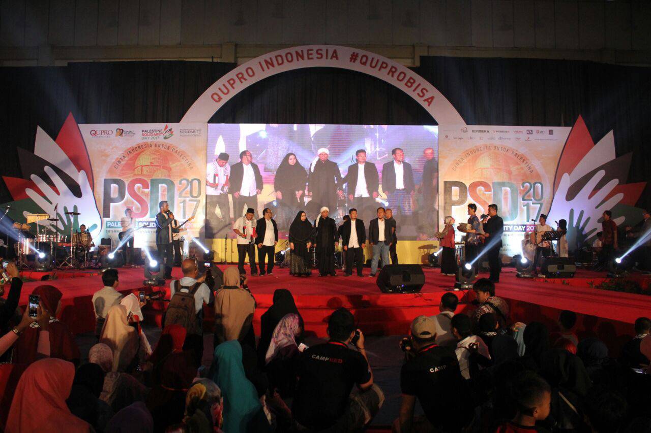 Opick dan Melly Goeslaw...