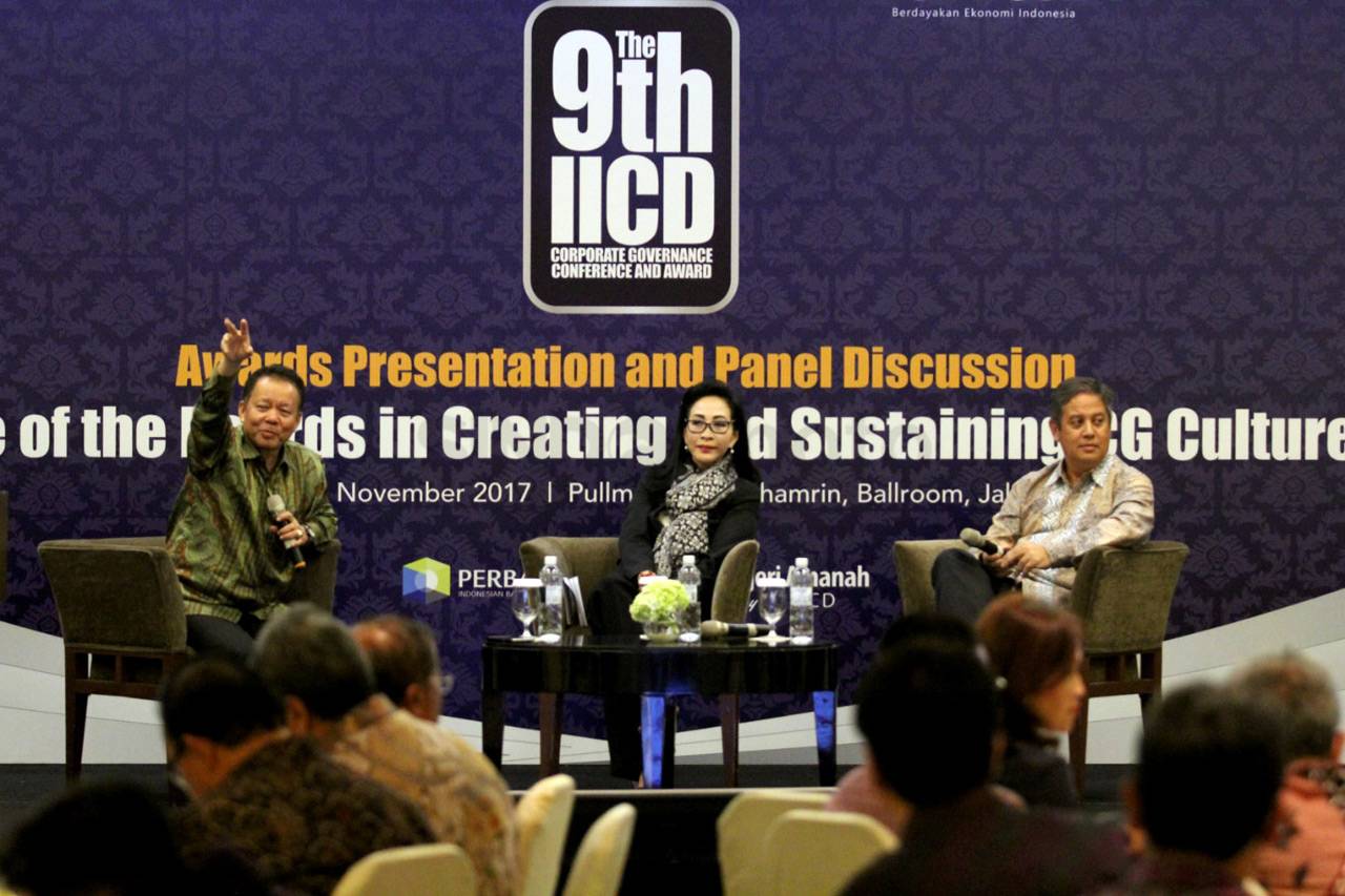 IICD Berikan Penghargaan...
