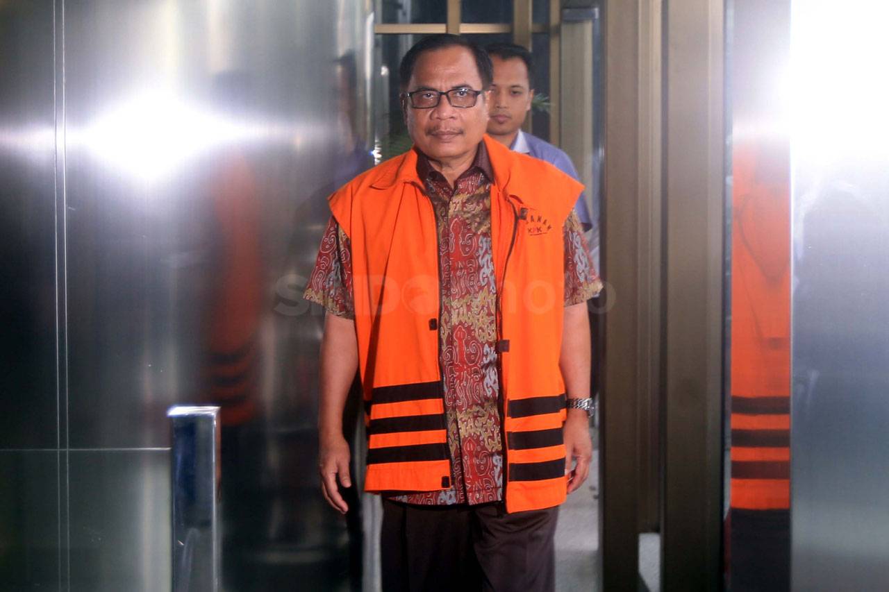 Kembangkan Kasus E-KTP,...
