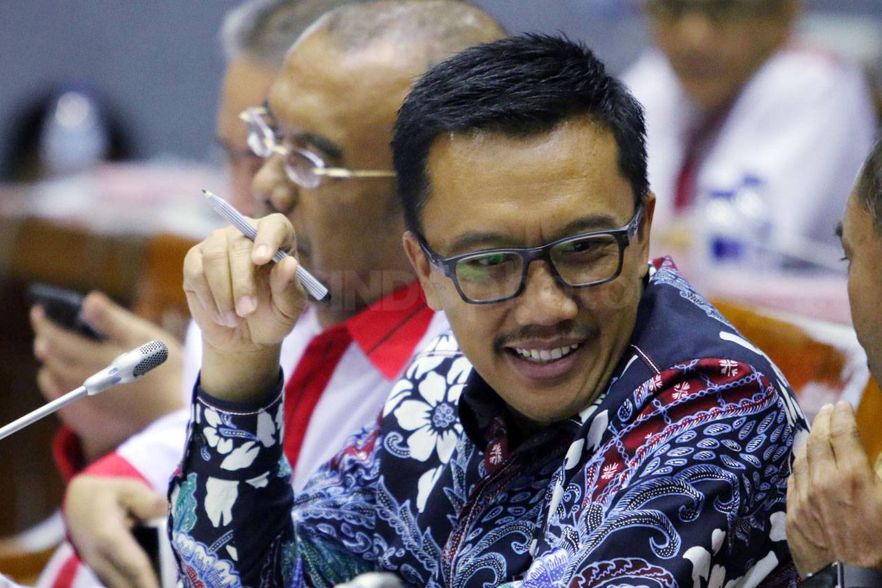 Bahas Asian Games, Komisi...