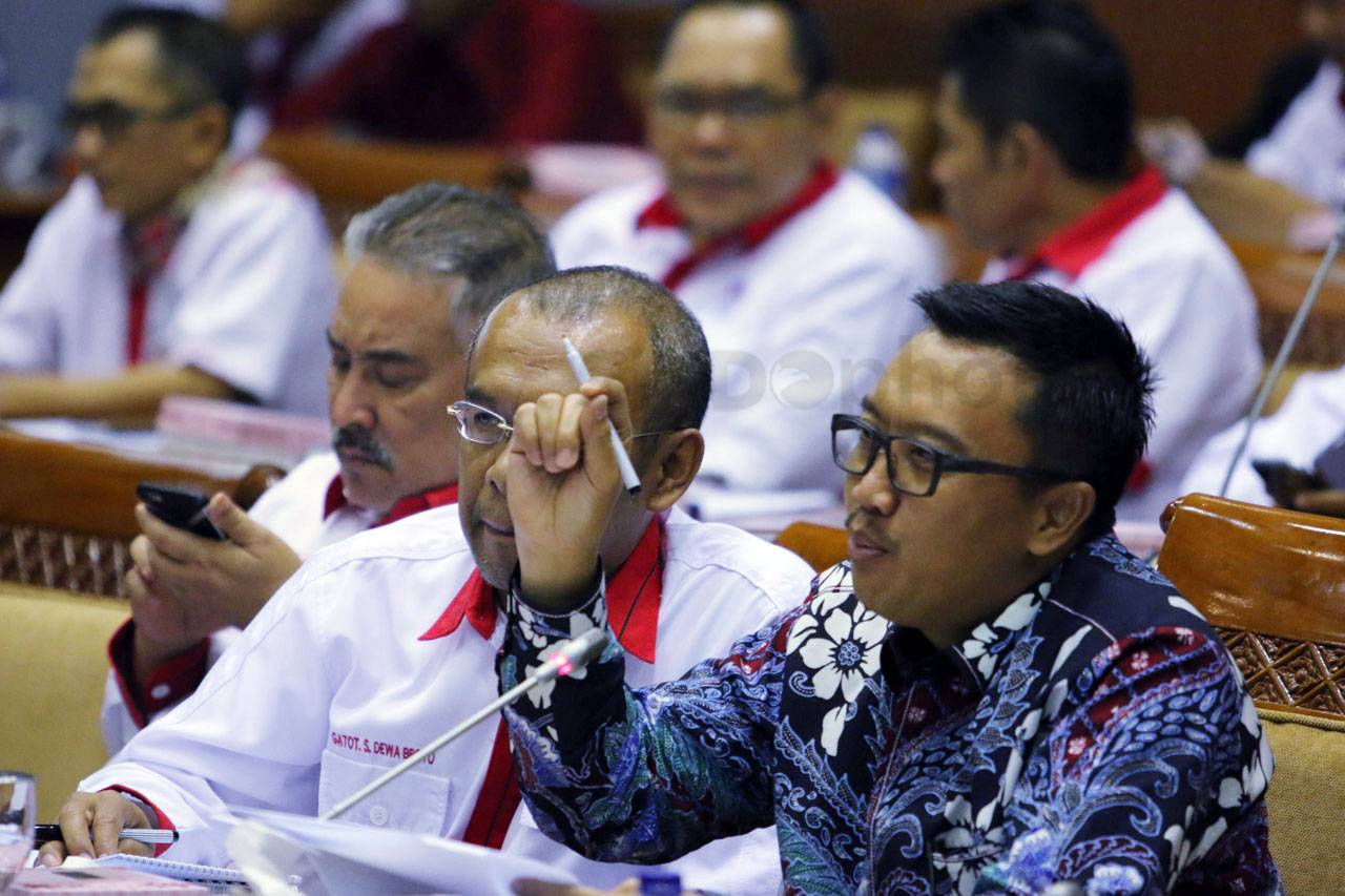 Bahas Asian Games, Komisi...