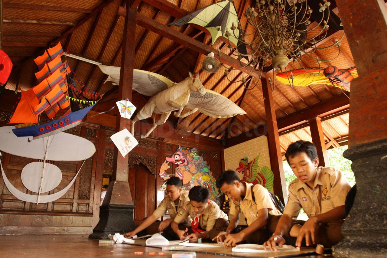 Berlibur ke Museum Layang-Layang...