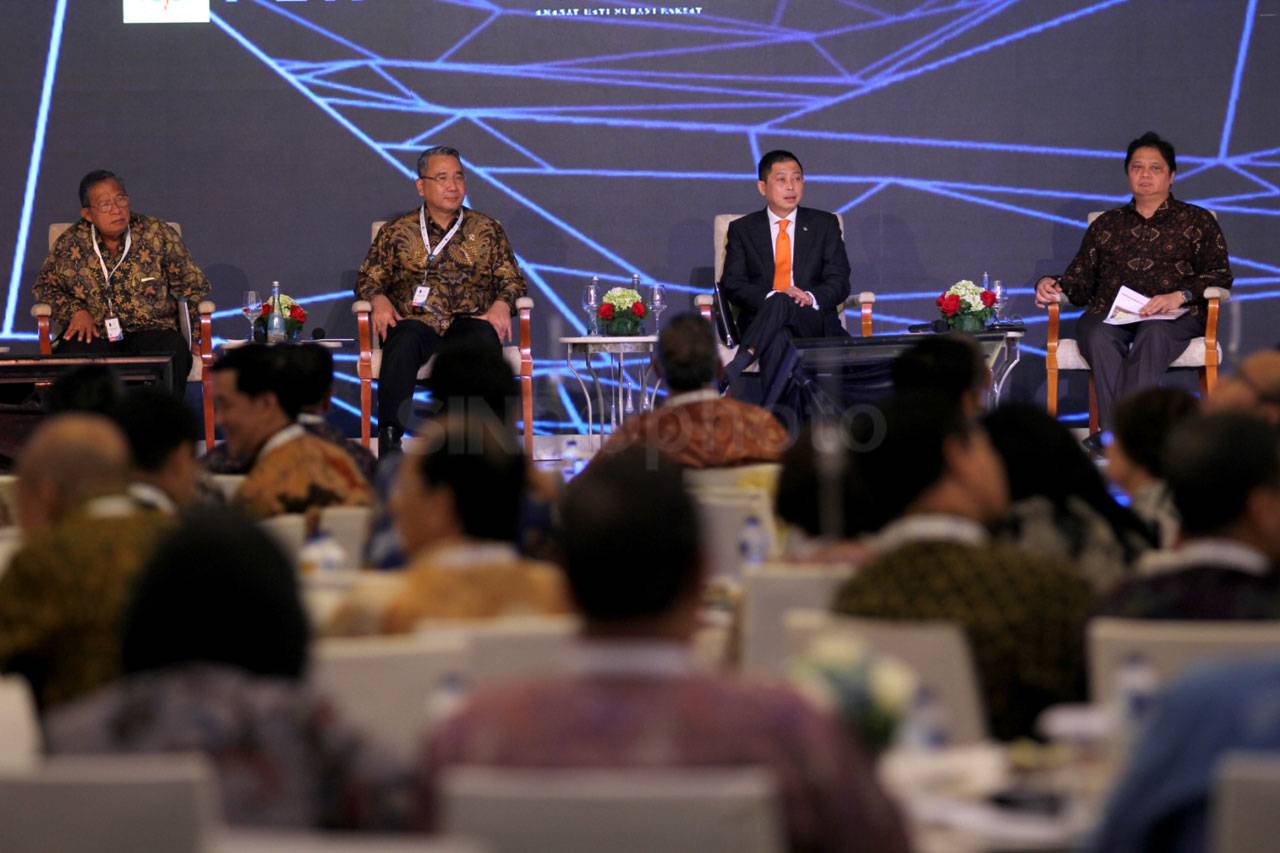 Presiden Jokowi Buka...