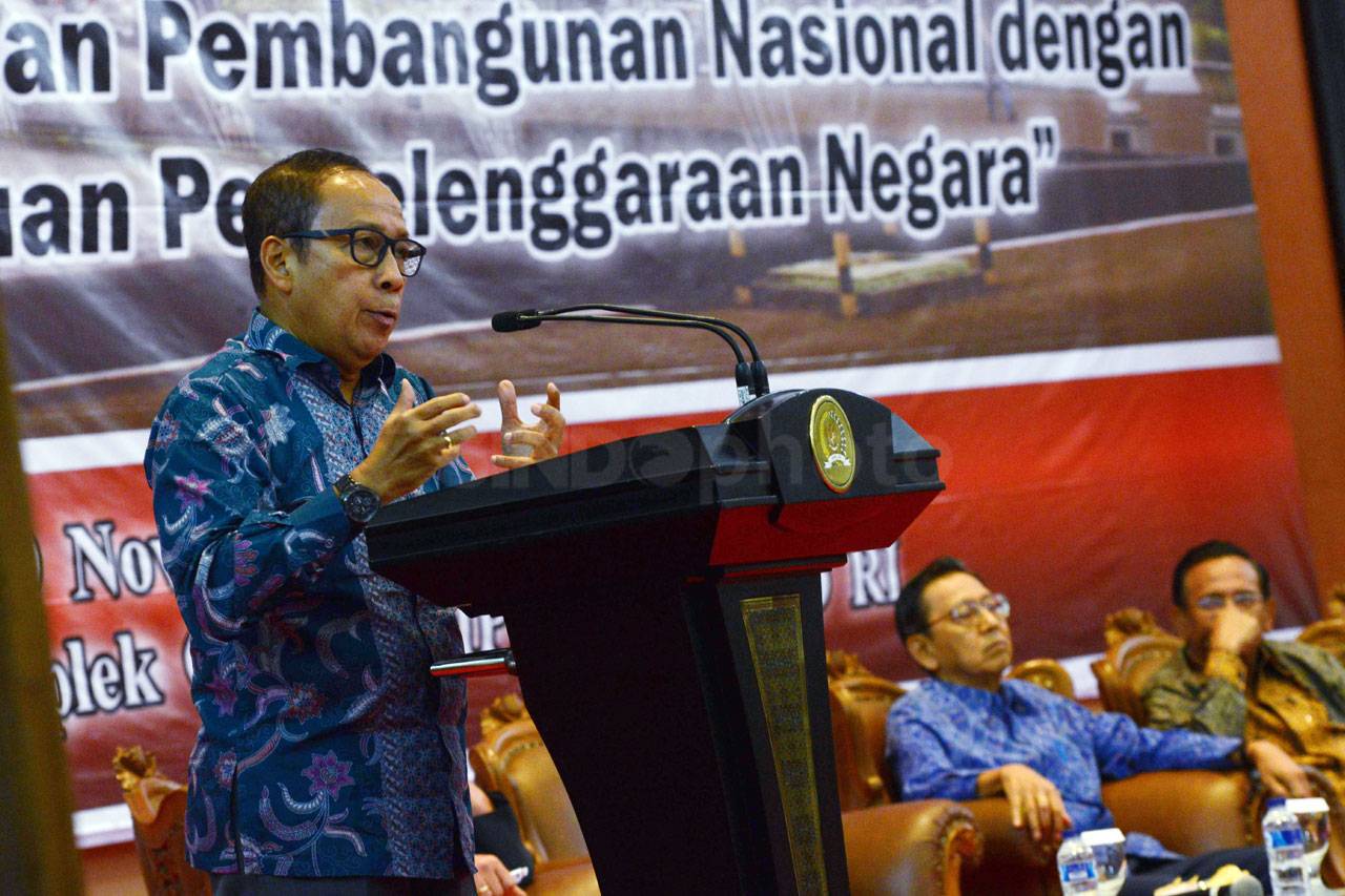 MPR Gelar Simposium...