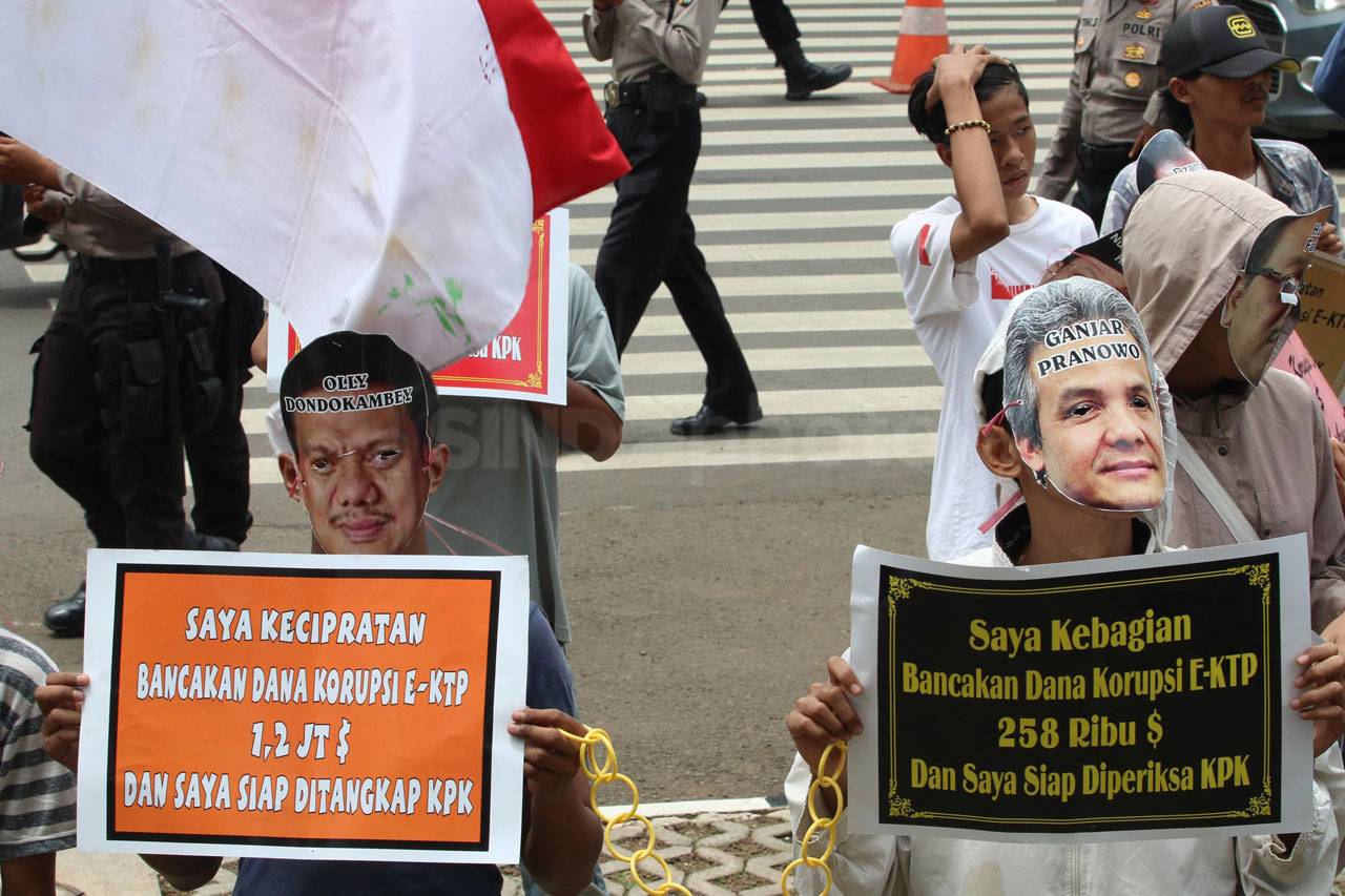 KOMPAK Desak KPK Seret...