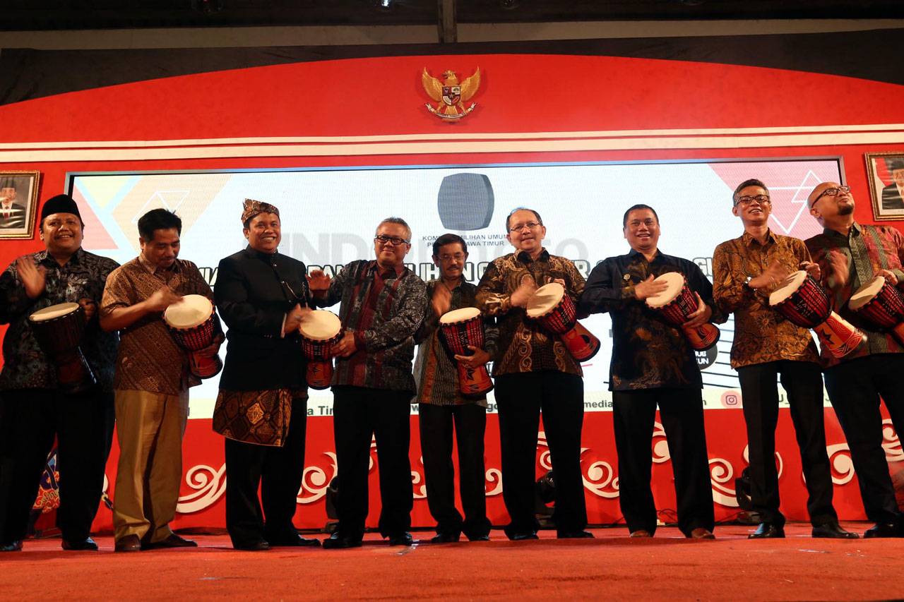 Ketua KPU Resmikan Tahapan...