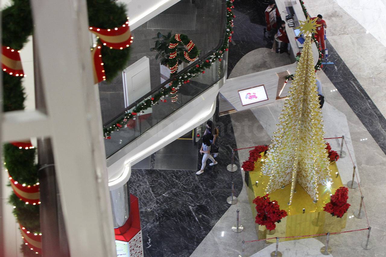 Ornamen Natal Mulai...