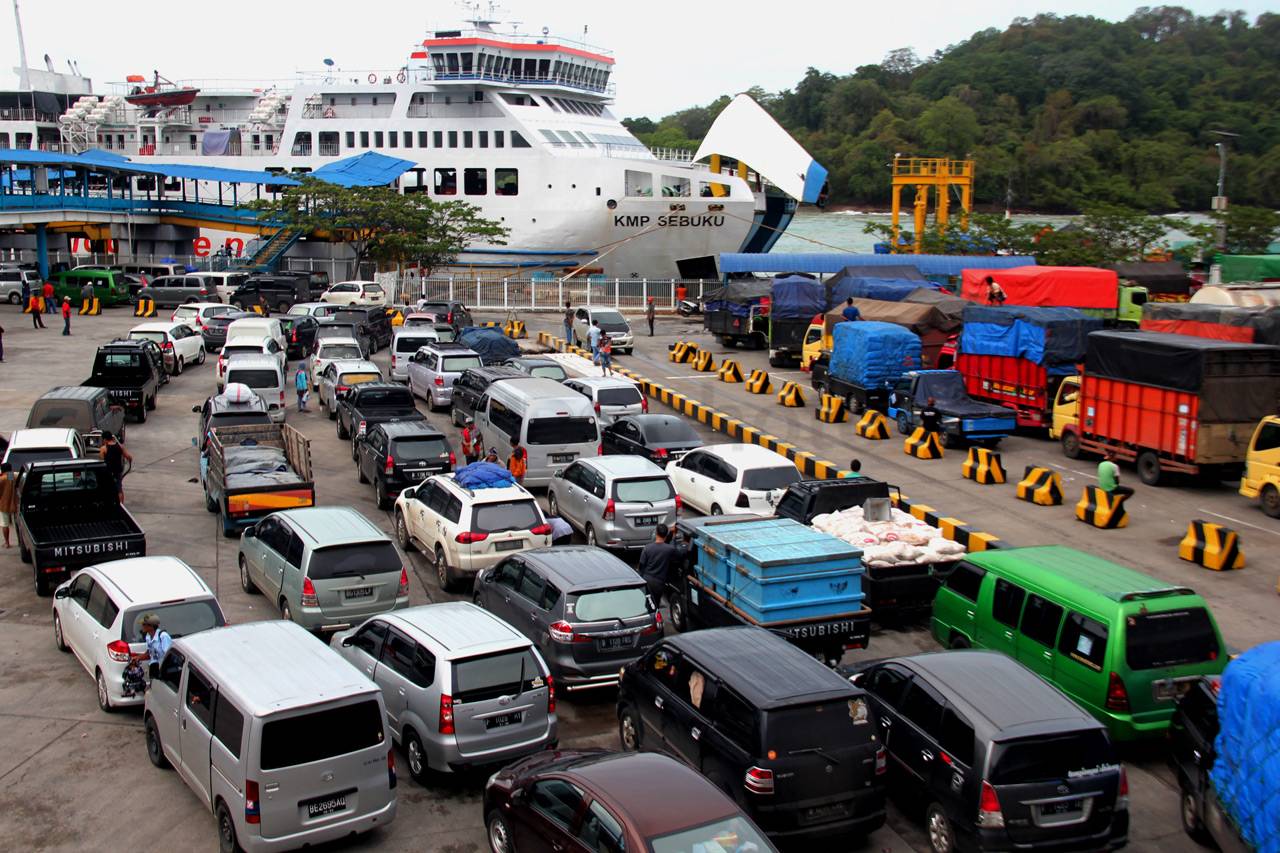 Cuaca Ekstrem, Penyeberangan...