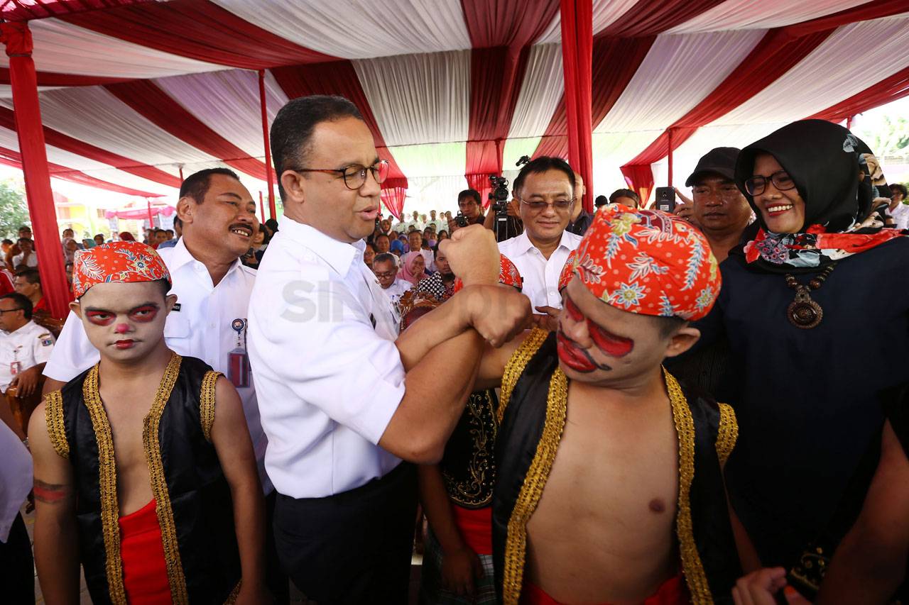 Gubernur DKI Hadiri...