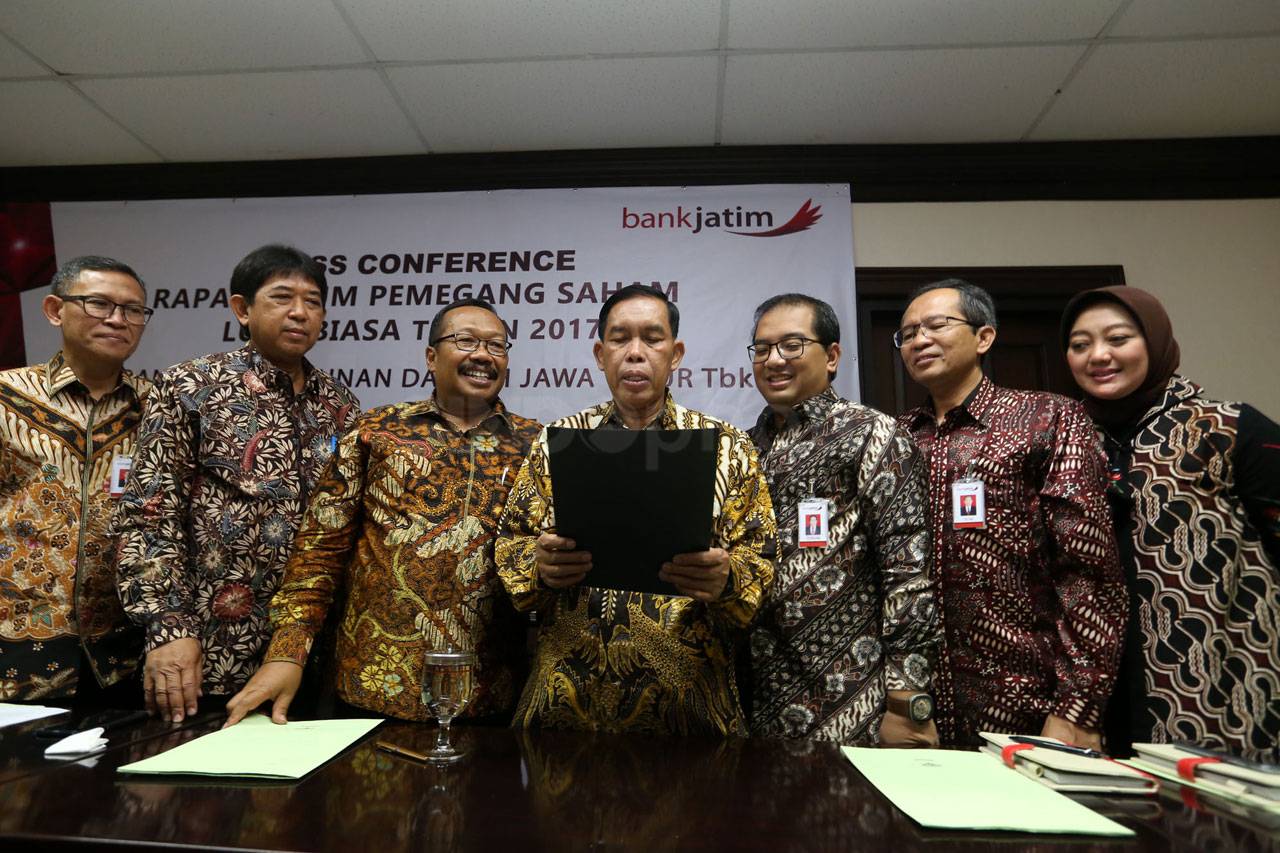 Bank Jatim Bukukan Laba...