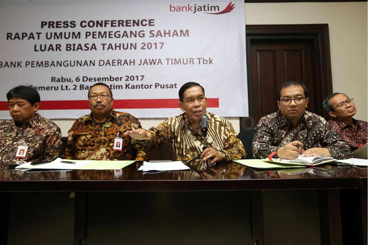 Bank Jatim Bukukan Laba...