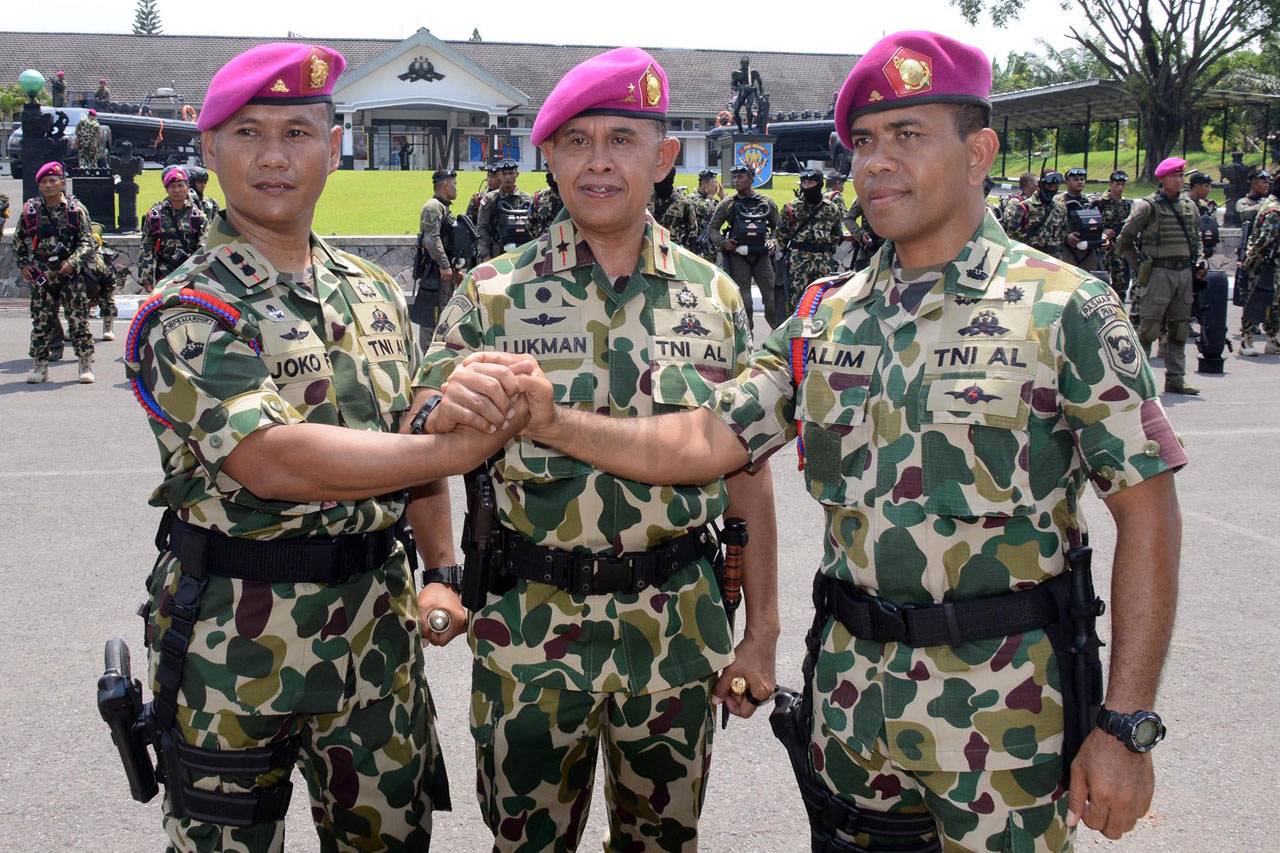 Letkol (Mar) Joko Fitrianto...