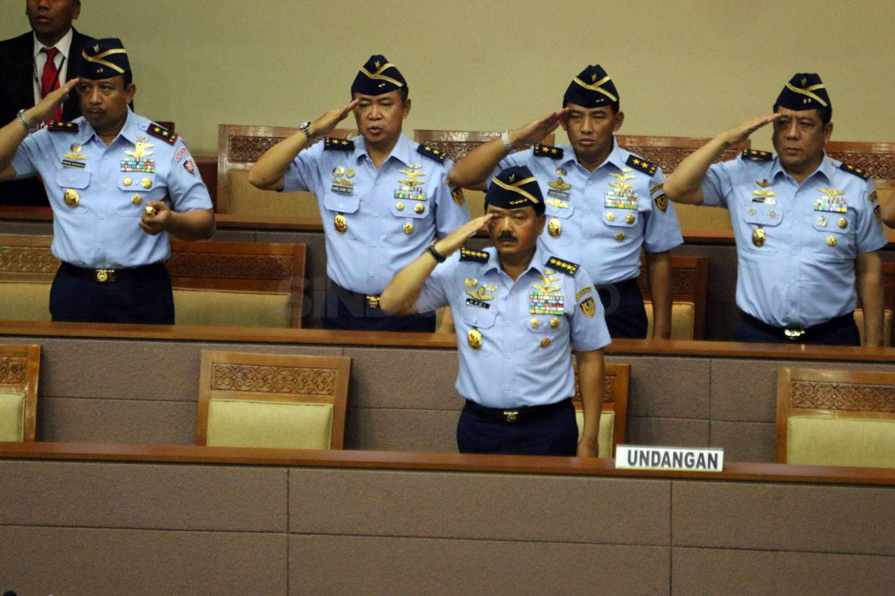 DPR Gelar Paripurna...