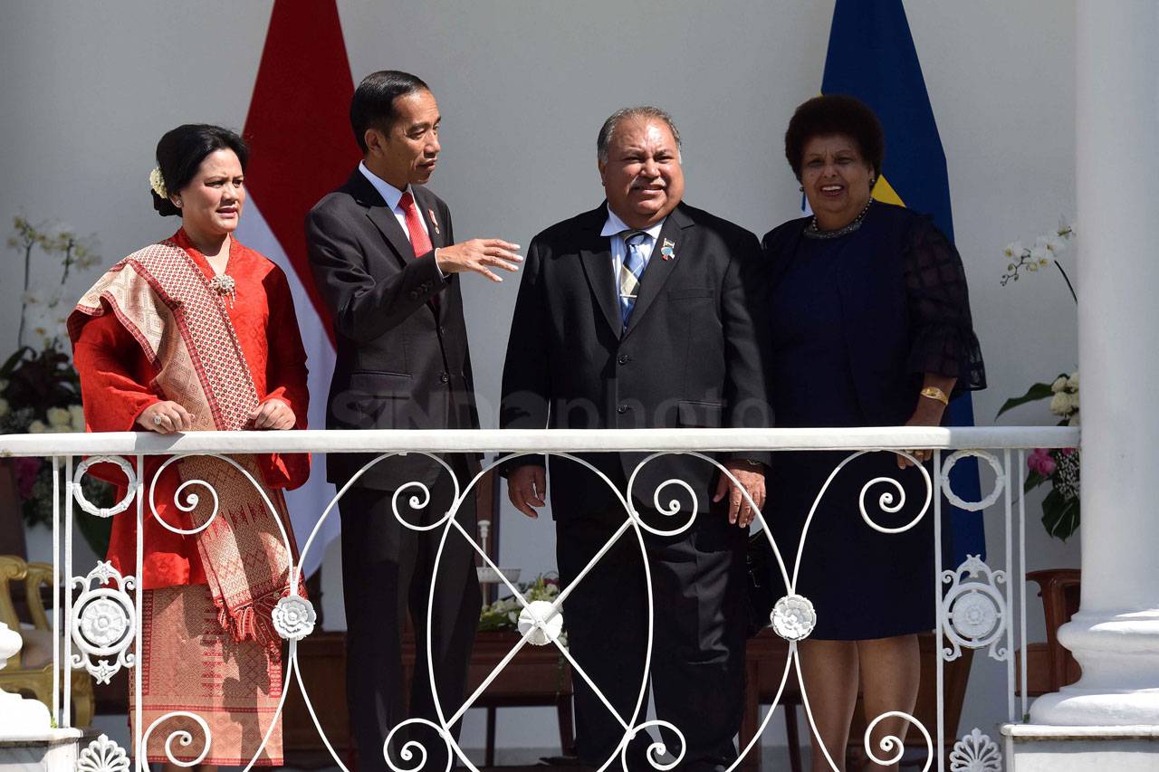 Presiden Jokowi Terima...