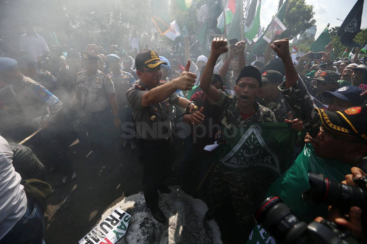 Aksi Solidaritas untuk...