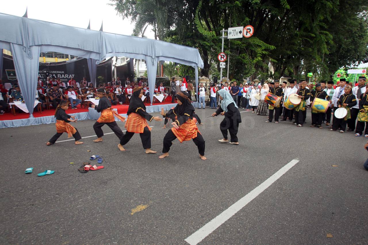 Hadir di Perayaan Insurance...