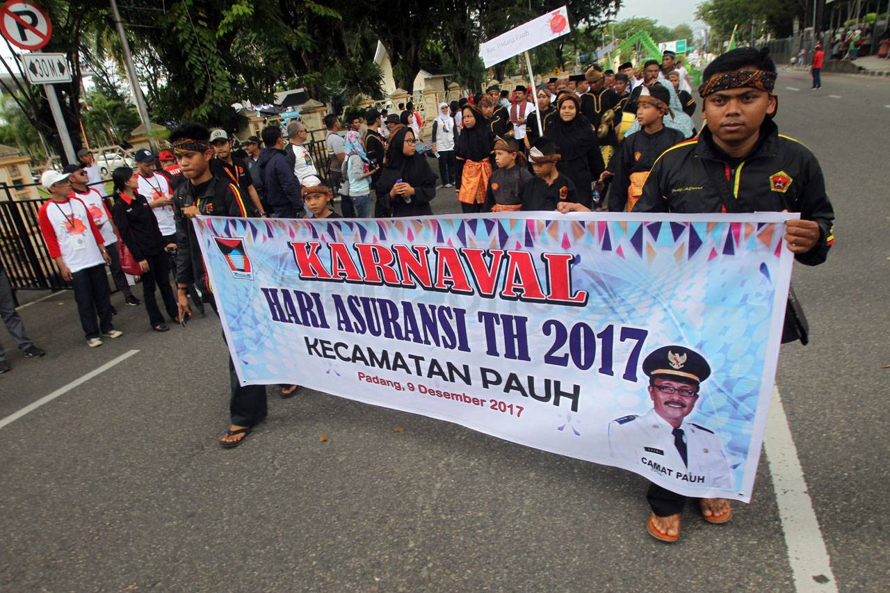 Hadir di Perayaan Insurance...
