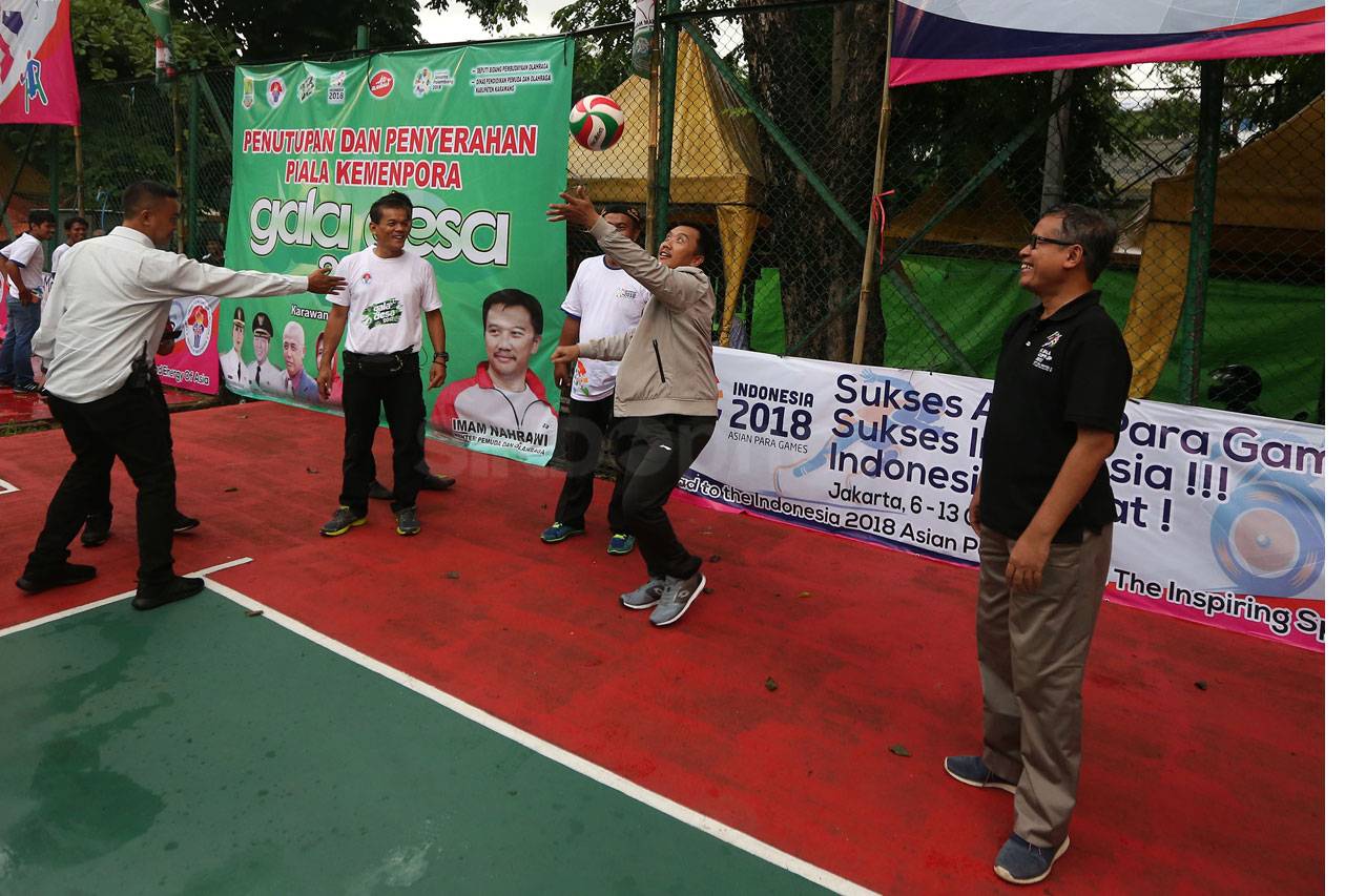 Menpora Tutup Gala Desa...