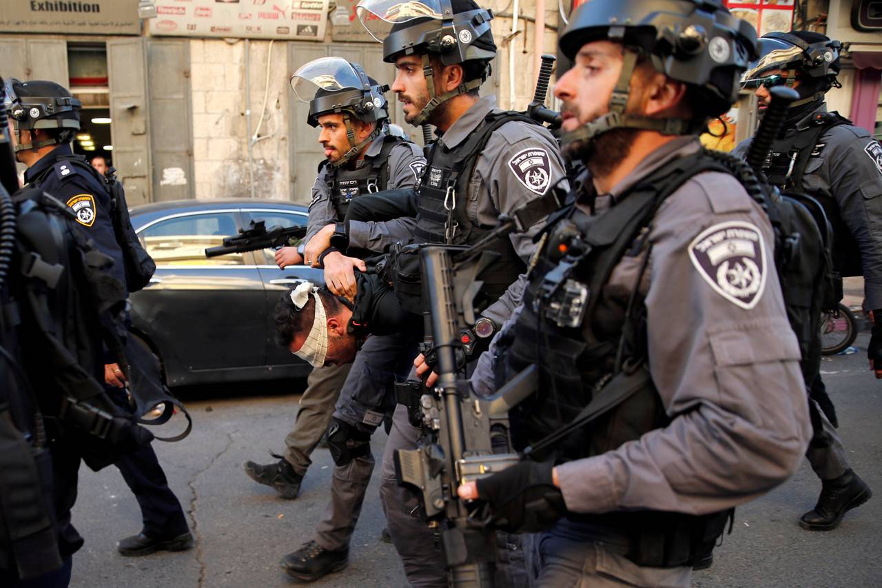 Israel Bombardir Gaza,...