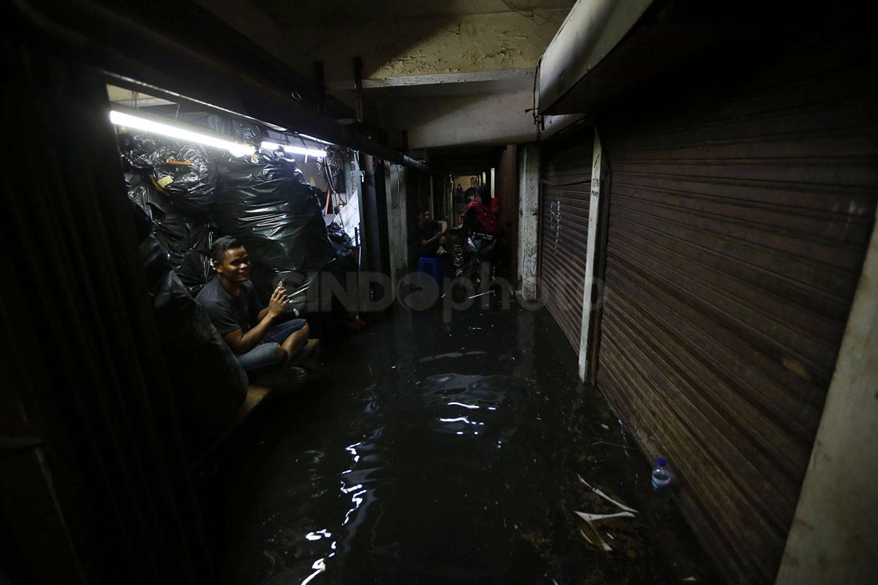 Hujan Deras Blok G Tergenang