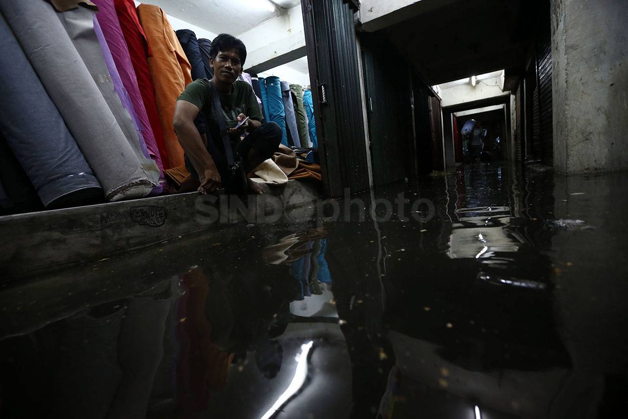 Hujan Deras Blok G Tergenang