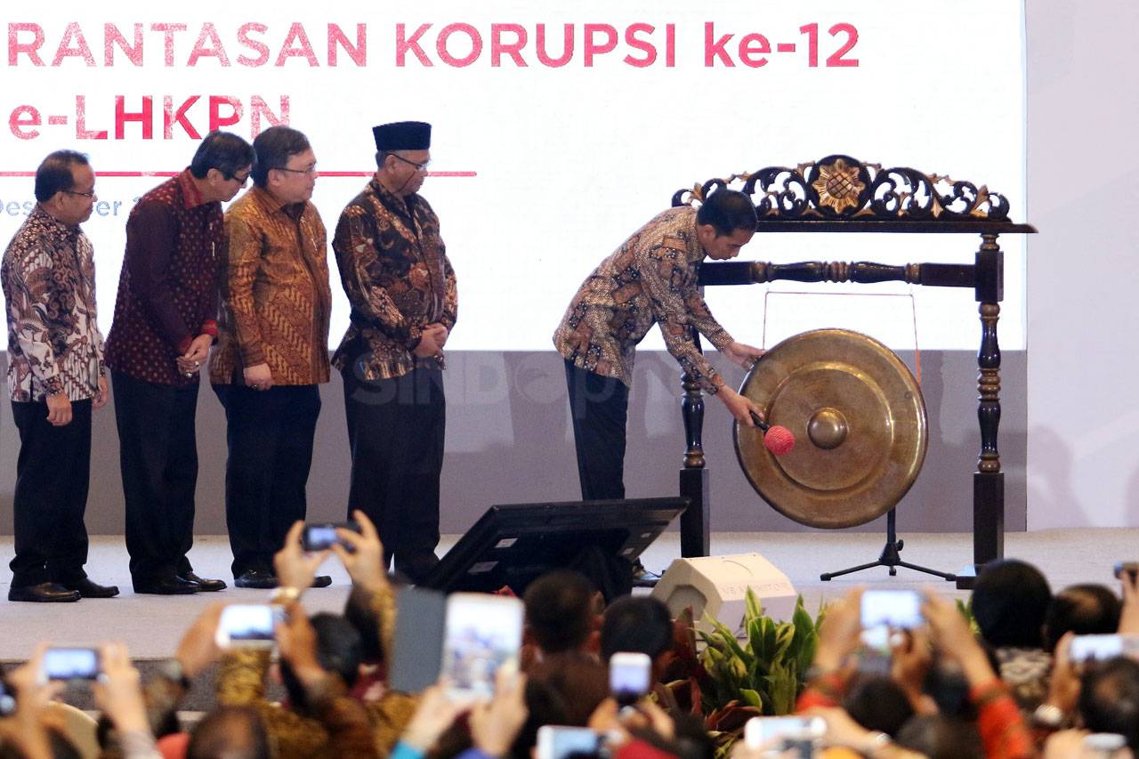 Presiden Jokowi Hadiri...