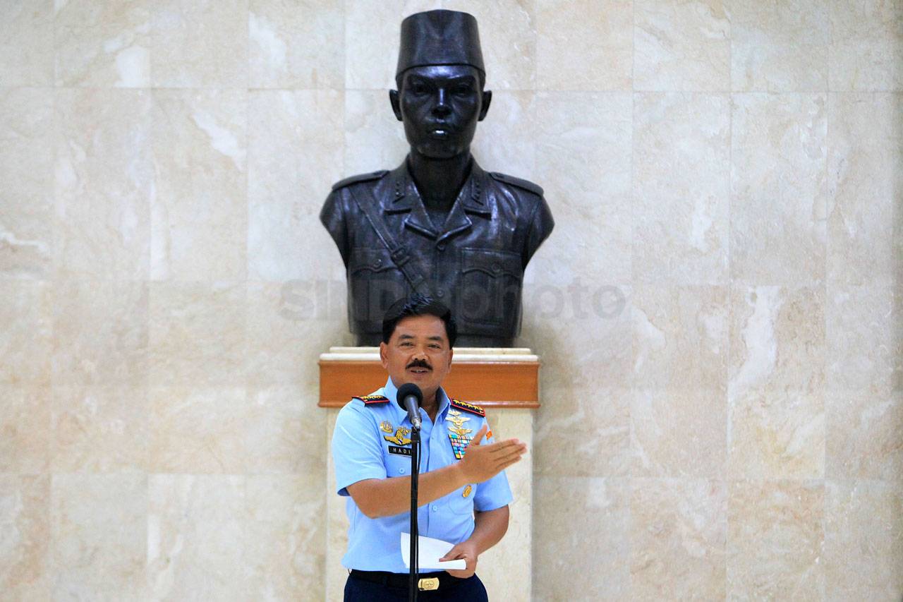 Panglima TNI Terima...
