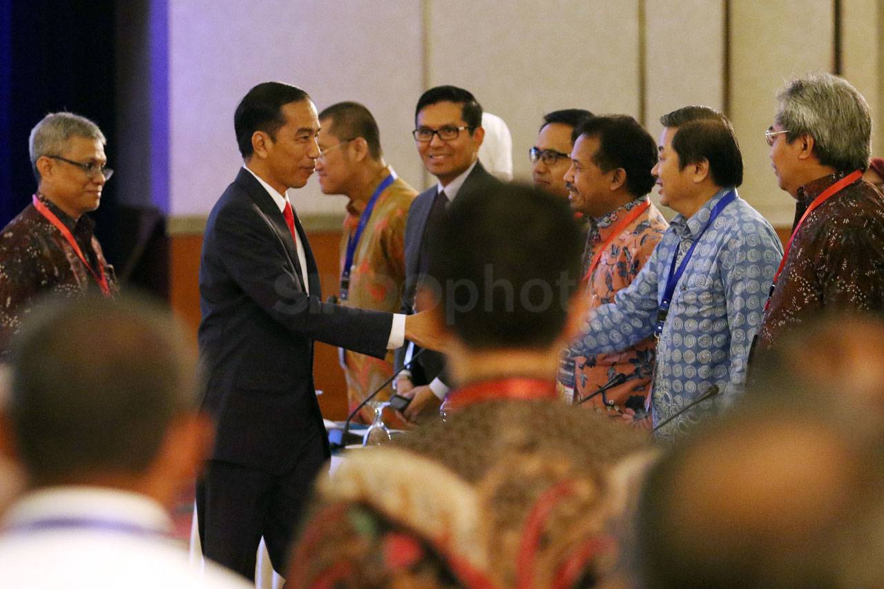 Presiden Jokowi Hadiri...