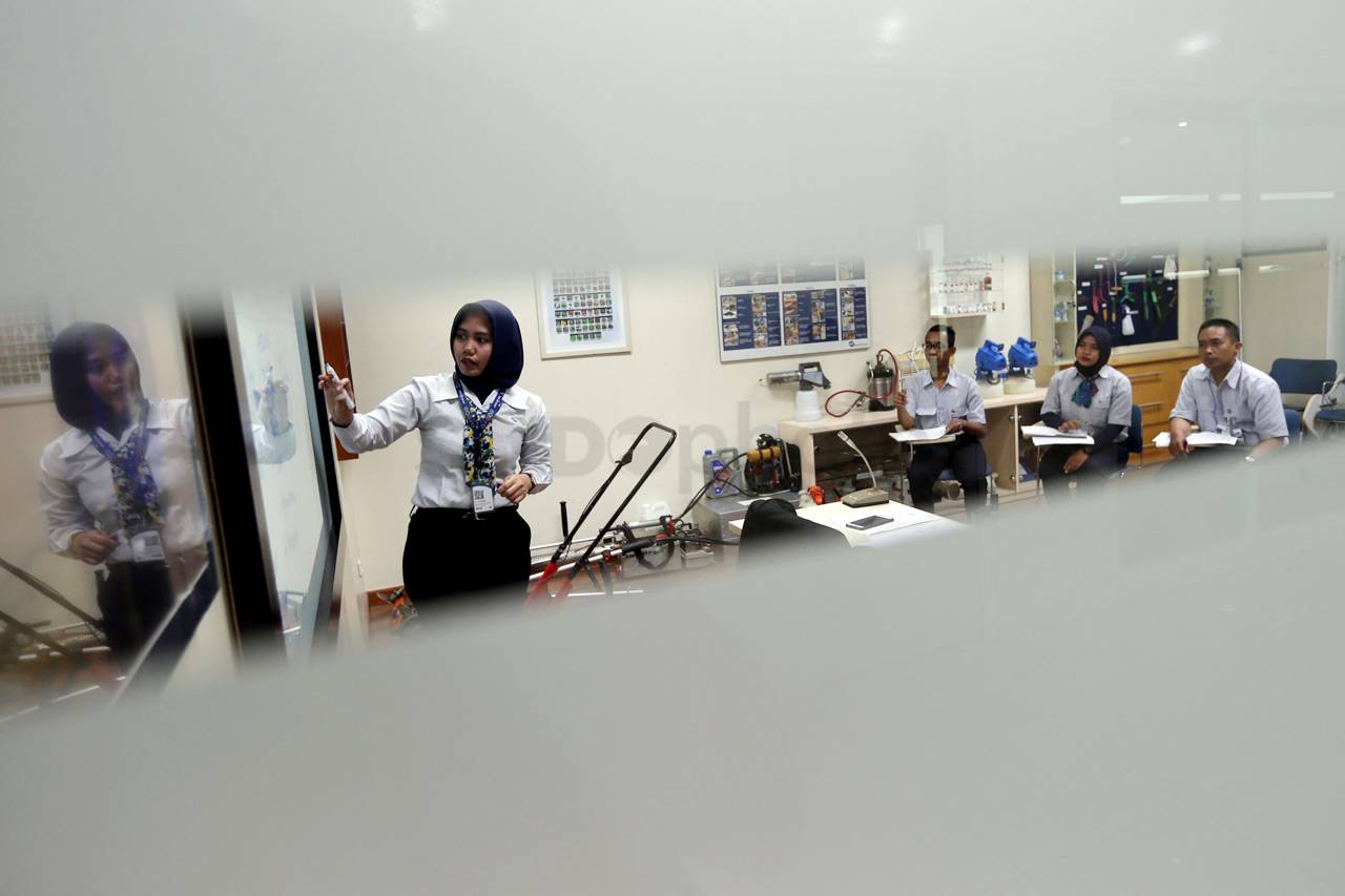 Melihat Pelatihan Calon...